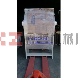 鋁壓鑄噴砂機(jī)，五金汽配噴砂機(jī)，亞克力噴砂機(jī)